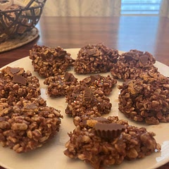 LOVE! i added coconut, reese’s, and caramel. I also made mini ones for the kids and added sprinkles to those :)