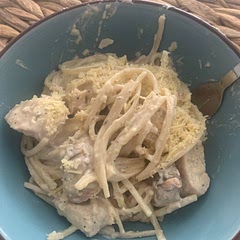 Out of all the mushroom pasta recipes I’ve made so far this is winning. It’s really yummy