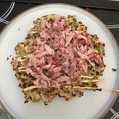 Added a spicy mayo and then bacon on top