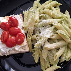 So easy to make and very delicious. The Avocado Pesto Pasta and whipped Ricotta Bruschetta.
Thank you✌️