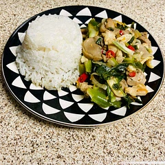 I used Chinese broccoli instead. Shallots instead of onions and subbed the rice vinegar with mirin for more flavor. Also added red chili for a kick and extra oyster sauce. Very good recipe 😊 will add water chestnuts next time I make this.