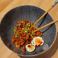 ran out of ramen, so used udon instead. also replaced steak with eggs for a vegetarian version.
otherwise, very nice! a little too cheesy for my taste but my boyfriend really liked it :)) he just wished there was more :P