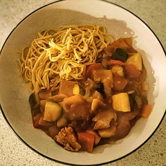 A really yummy sweet and sour recipe. I substituted the chicken with pork and added courgettes. I also omitted the pineapple chunks as I'm not a big fan.