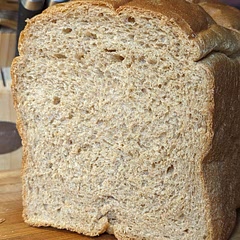 Large 1.5# soft and fluffy 50/50 bread for the bread machine that lasts up to a week on the counter in an airtight container. 