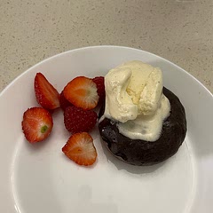 over baked it a lot but it does satisfy my lava cake craving<3