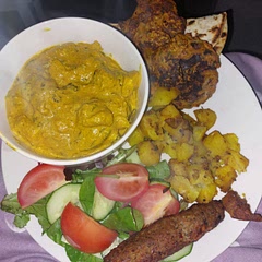 Didn't blend it like the texture served with sheek keebab bombay potatoes onion bahjis was delicious 