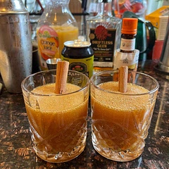 This is now one of our favorite fall cocktails! Super easy and delicious. The pumpkin syrup is to die for 🤤