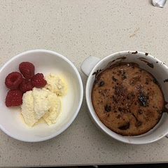 so good!! topped it with light vanilla ice cream and raspberries, but i forgot to brush my ramekin with butter so it was a bit annoying to clean:/ Overall, 10/10 love it<3 (240 cals with ice cream)