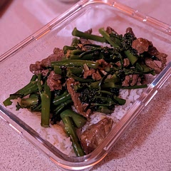 Delicious, sweet, saucy. 

Substituted broccoli for broccolini, which we prefer. Just cook the broccolini for a minute longer.

Quick and easy meal.
