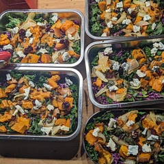 Just used extra kale no sprouts (just what was available) and added some roast sweet potato - felt this was lacking a starch 💪 apple slices added last minute. Yummy combo! 🍂🍂🍂