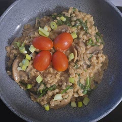 I didn't have any thyme so left it out but garnished with some spring onion an cherry tomatoes instead. 