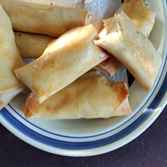 Baked@ 350 in convection oven for 25 minutes. Tasted wonderful. It was missing that touch of sweetness in restaurant Rangoon. Will try a touch of honey or make a sweet and sour sauce for dipping.