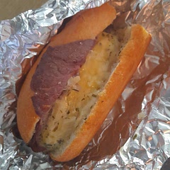 This is divine. A hearthy, warm and savory sandwich that goes straight to the soul. Prepare to slobber though! Also fills up more than you'd think so don't make too much!