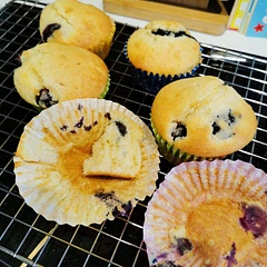 Very light and cakey. Tasty, but do feel like there is something missing. 