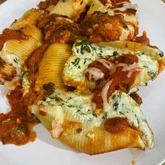 Really tasty! Did take longer than expected to prep everything and stuff and bake shells. Used homemade tomato sauce (San Marzano tomatoes, EVOO, garlic, basil, red pepper flakes).