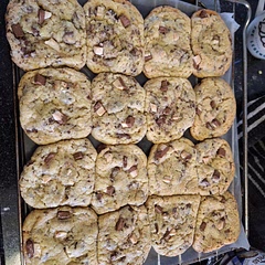 Love it! As she says, trust the recipe and timing! I was sceptical and left mine in for longer, only to realise they "set" when they cool down. They were still super delicious though! Got 28 portions from my batch.