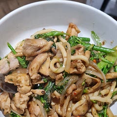 Tasty and quick went a little wild with the chilli will stick to recommended amount next time