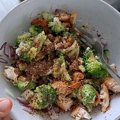 I cooked my brocoli a bit as I'm not a fan of completely raw brocoli and also wanted something warm. I had no bacon so replaced it with chicken and worked so well. Definitely would try this again