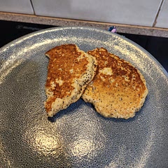 I used wholemeal flour, soy milk and honey, they are delish! 
