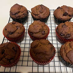 I know they came out a bit dark, but they smell and taste great, and are super soft! I also added a cup of chocolate chips and used pumpkin pie spice.