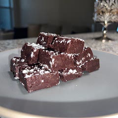 So yummy! Dusted powdered sugar cause I was lazy but it was a yummy and easy recipe!