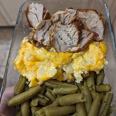 Easy and delicious! Served with hashbrown casserole and green beans. Toddler approved. Already packed up leftovers for lunch tomorrow.