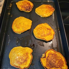I halved the recipe and it made 9 small pancakes. Made exactly to the recipe except that I separated the egg and vigorously whisked the white by hand until foamy.

Came out great! 