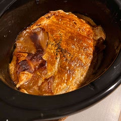 Loved this! I had some white wine leftover from another recipe so I popped some in here, next time I might add bacon as well as it would work really well. 
Will be making again.