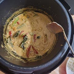 Added mushrooms, and 🌶 flakes..my husband loved it.