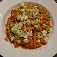 Made this tonight! Was so lovely!! Might switch for a lower fat cream next time but wanted to try it to the exact recipe! Yum!! 10/10!
Thank you!