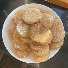Amazing! Great taste and so easy to make! My family loves them! Just dusted some icing sugar over the top will decorate them next time tho!