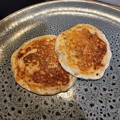 I used cassava flour and honey instead. don't love the texture, would probably just use wholemeal flour next time.