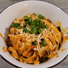 used fetacinni noodles and fresh gratted cheese 
