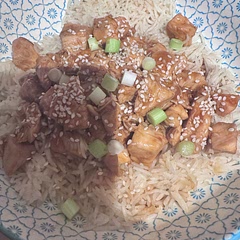 This was delicious and it could not get simpler or quicker which is a winner! I might try adding a red pepper for interests sake next time.