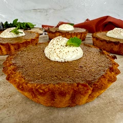 For a savory twist, skip the icing sugar in the crust and fill it with any delicious savory concoction of your choice! 🧀🌶️

