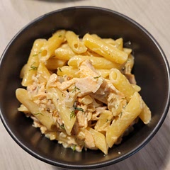 Made with cream cheese instead of creme fraiche, also didn't add any peas