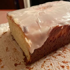 I used a bit more milk for the frosting. Very good!