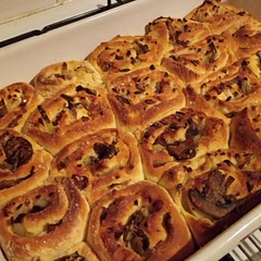 Made it properly, then used the recipe to make savory scrolls that turned out pretty well. These ones are mushroom, onion, and garlic