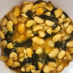 Stumbled upon this recipe on Instagram and decided to try to it out. Used dried beans instead of fresh. 