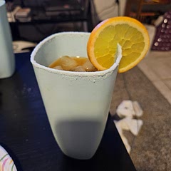 The drink is very sweet and has a slight cola flavor, it's very delicious and a nice treat. The orange flavor isn't too overpowering, and it tastes like an Orange Creamsicle. 