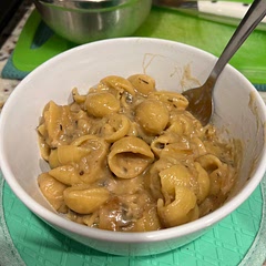 Subbed white wine vinegar, add a splash of Worcestershire sauce and 4oz of Gruyère cheese at the end. I would use half the flour if you like a thinner sauce, it was quite thick even before I added the cheese. I think 1 tbsp of flour is enough with the added starch from cooking the pasta in the sauce.
