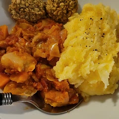 This is soooo good. Simple, hearty and perfect for a cold day. 