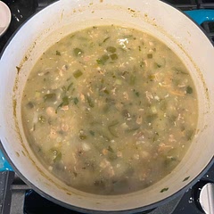 I used frozen whole clams and two cans of chopped clams and just the juice from the cans and from defrosting the frozen clams instead of clam juice done my grocery store was out. I also thickened it with cornstarch slurry.