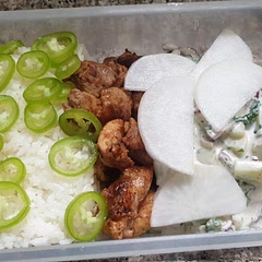 It was very delicious, especially the chicken marinade made me happy. I used Turkish yoghurt because it suited my taste better.