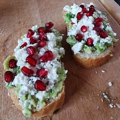 Quite nice. It looks easy though it requires a bit of preparation, especially for the pomegranate. Once you have it peeled, you can make a lot of these. Works with goat cheese too. 