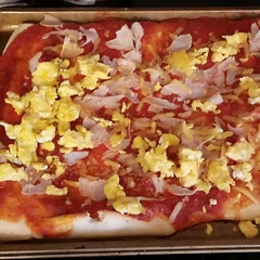 Really good, I put it on my homemade breakfast pizza. 
