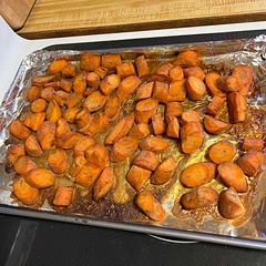 This roasted carrot recipes great! it’s super easy and it comes out exactly like it should based on the recipe directions. These are a super easy side dish for weeknight dinners. The balsamic and maple syrup were a nice contrast. The carrots were not too sweet or too savory, but a very nice balance.