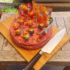 Hit with the 8 year olds birthday guests. Super easy lovely and moist