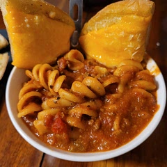 This recipe has made it to the favorites and has been written down. Kiddo loves it and my boyfriend makes cheesy garlic toast with it.