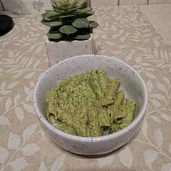 Interesing palette of flavors! I've never ate broccoli that way, so I'm super hyped how great it is! Super simple and super sexy 😄